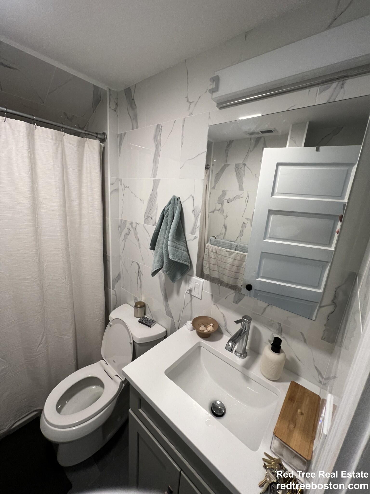 18 Colberg Ave, Roslindale