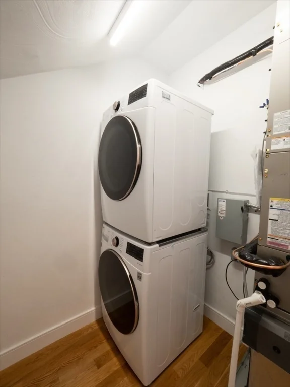 78 Gibbs St, Coolidge Corner