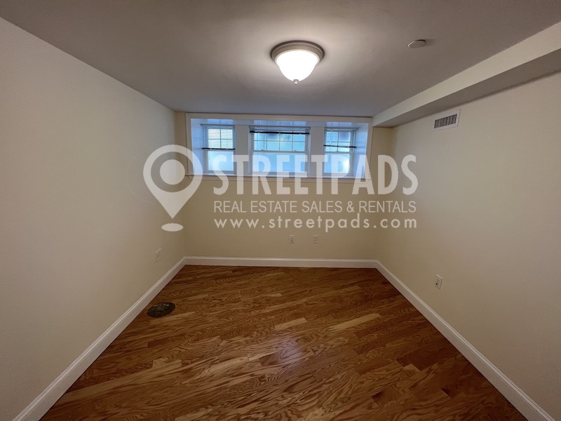 1 Langdon St, Neighborhood Nine