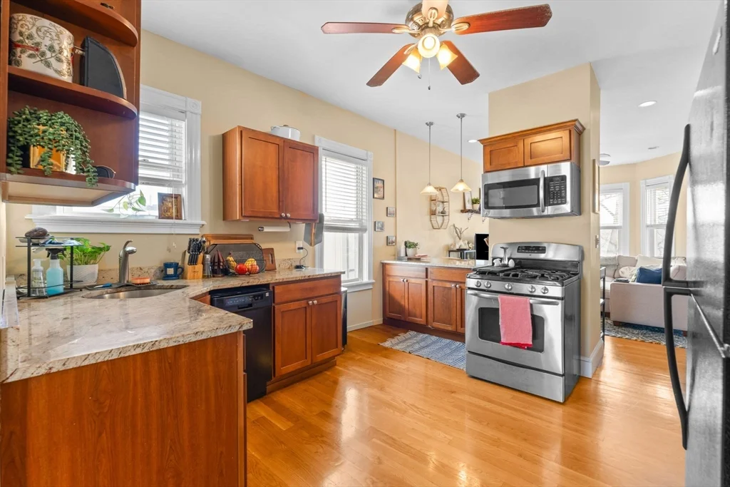 470 East 6th St, South Boston