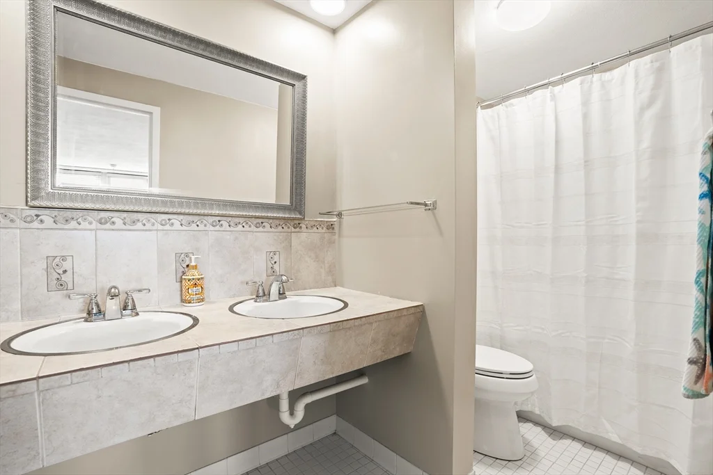 340 Main St, Melrose