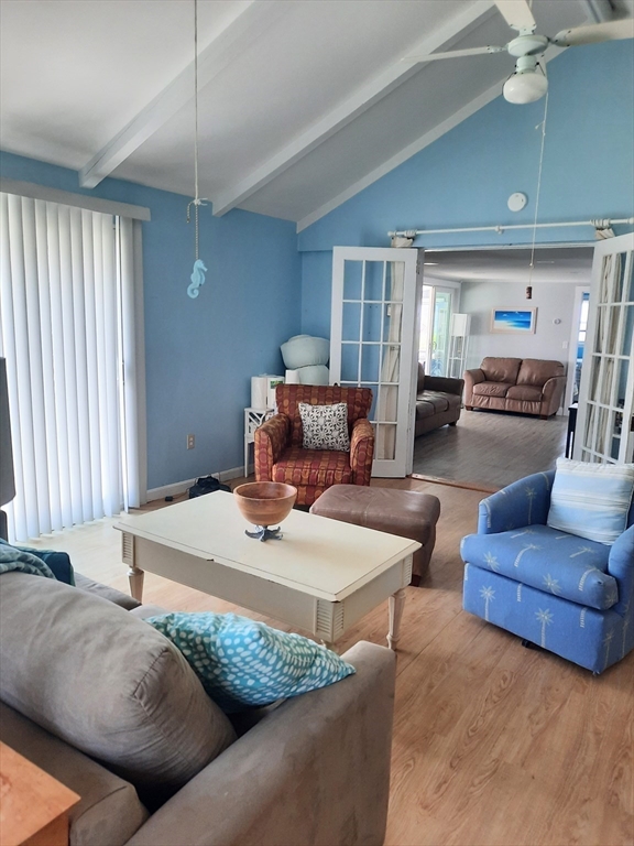 2 Mcarthur Ln, Marshfield