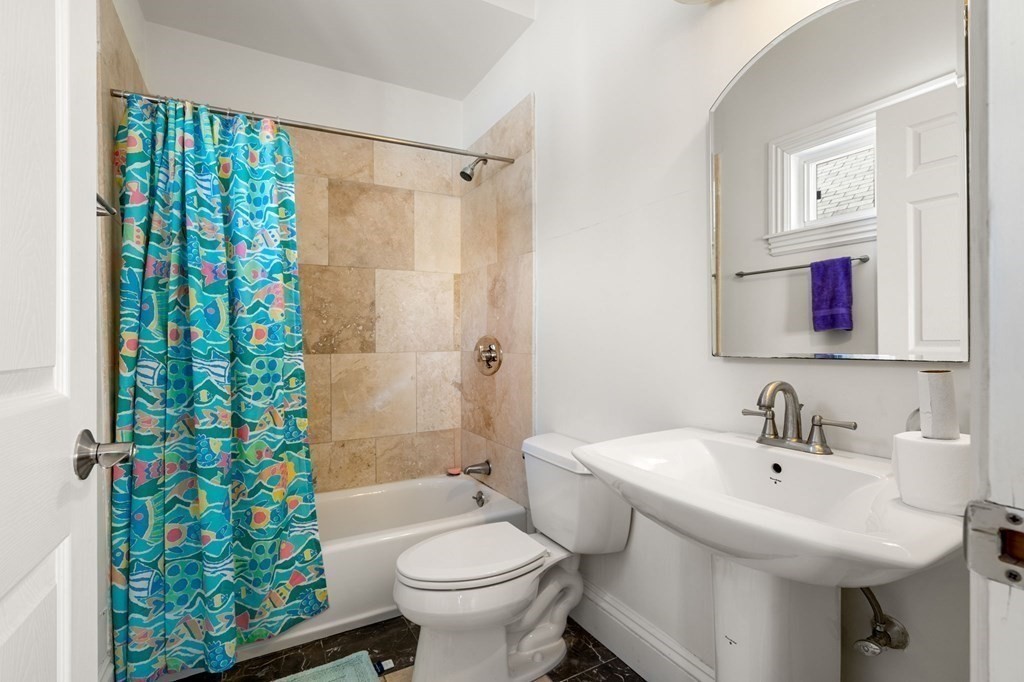 210 Summer St, Spring Hill