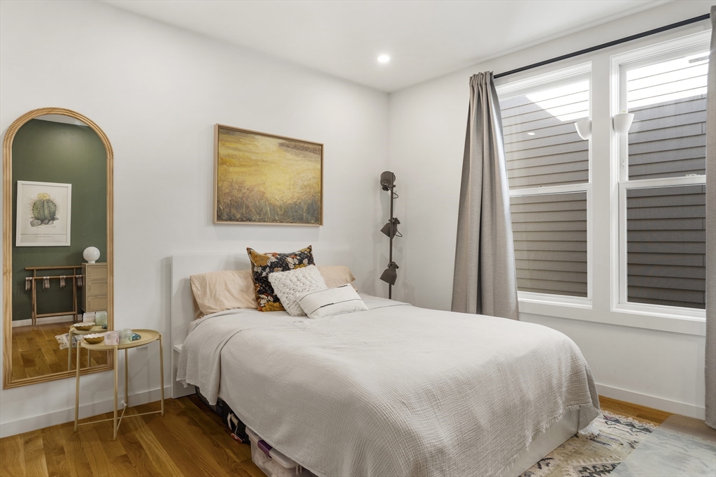 49 Rogers St, South Boston