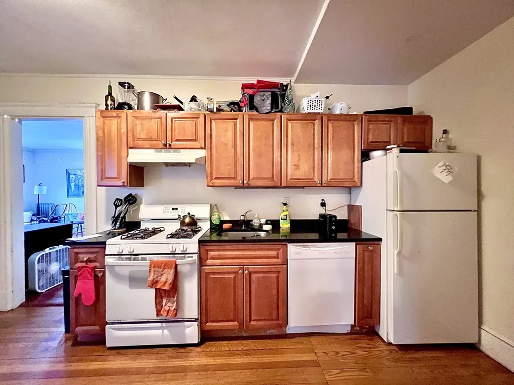 148 Strathmore Rd, Brighton