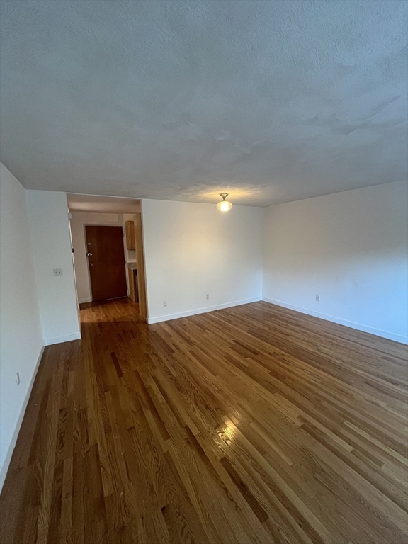 101 Walker St, Newtonville