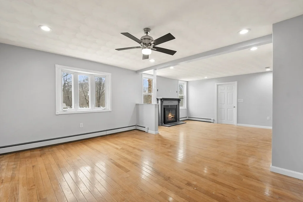 515 Winthrop St, Rehoboth