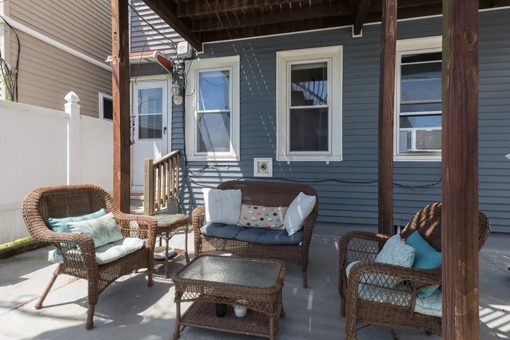 100 H St, South Boston