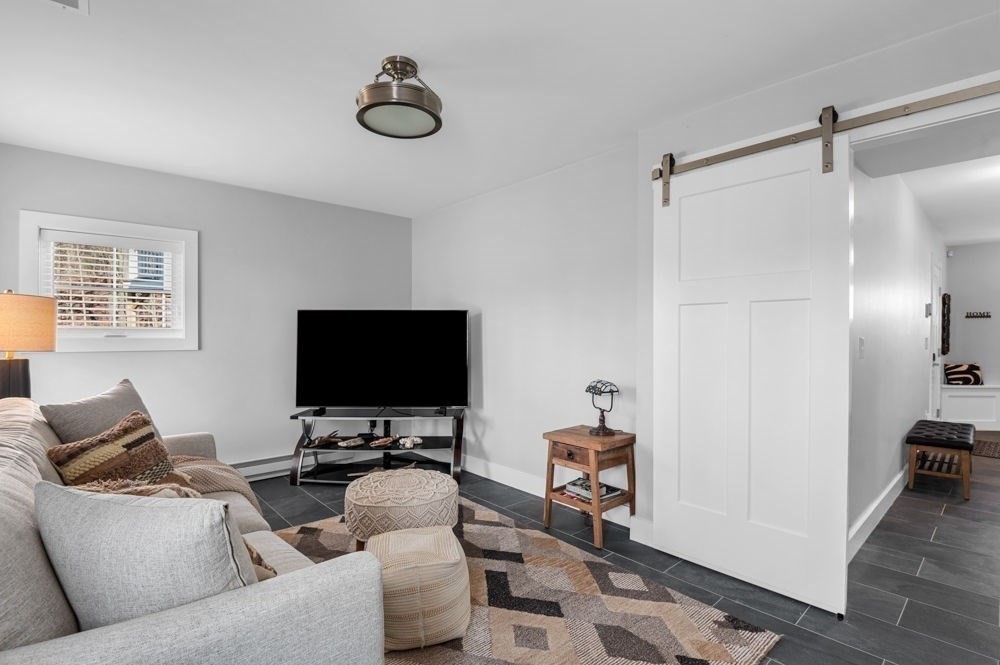 21 Hines Way, Newburyport