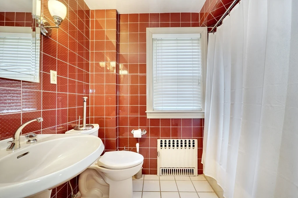 46 Goss Ave, Melrose