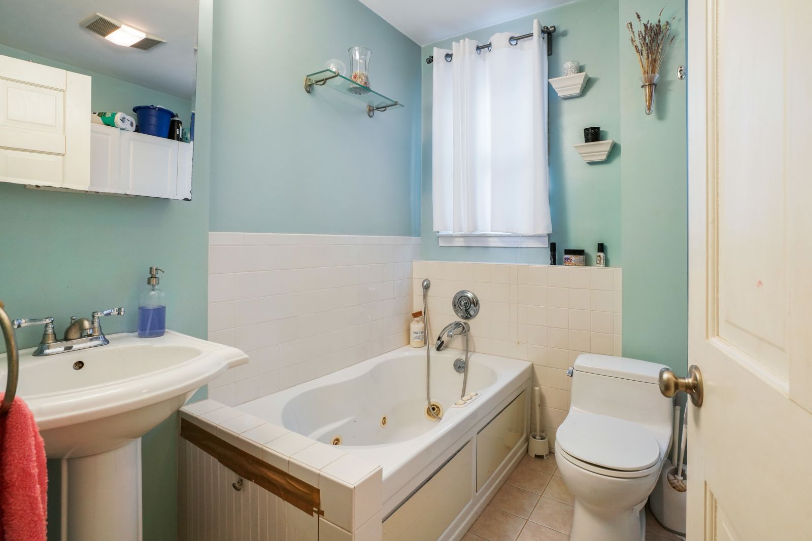 68 Calumet St, Mission Hill