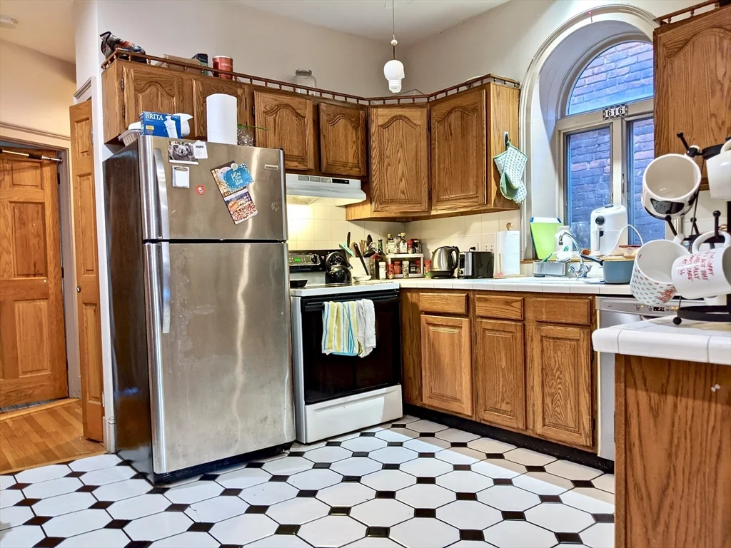 616 Columbus Ave, Roxbury