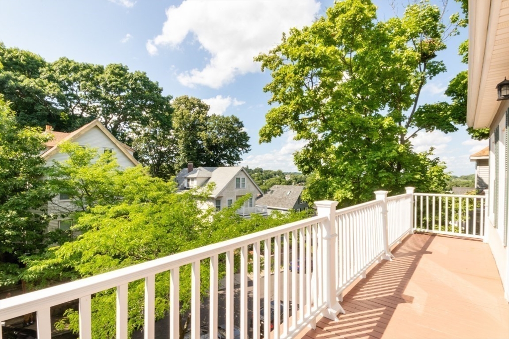 80 Aldrich St, Roslindale