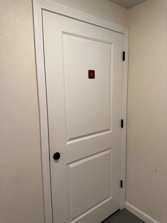 576 South Ave, Whitman