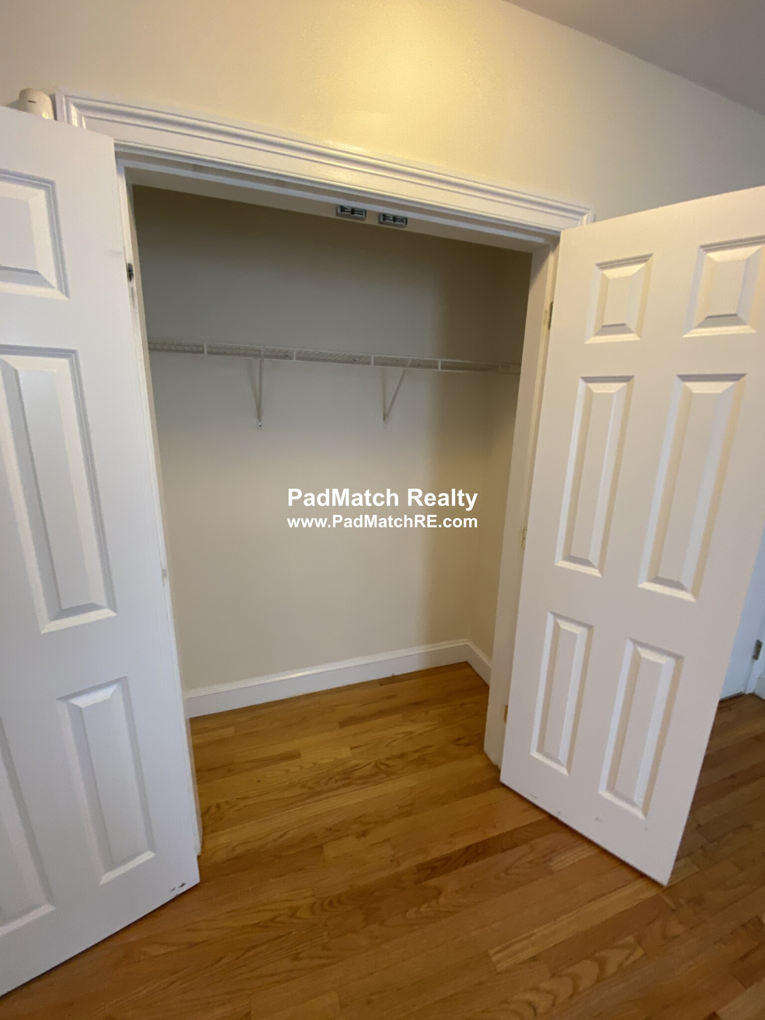 9 Gardner St, Allston