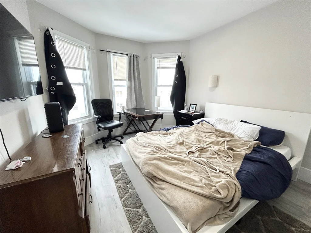 23 Mount Vernon St, Dorchester