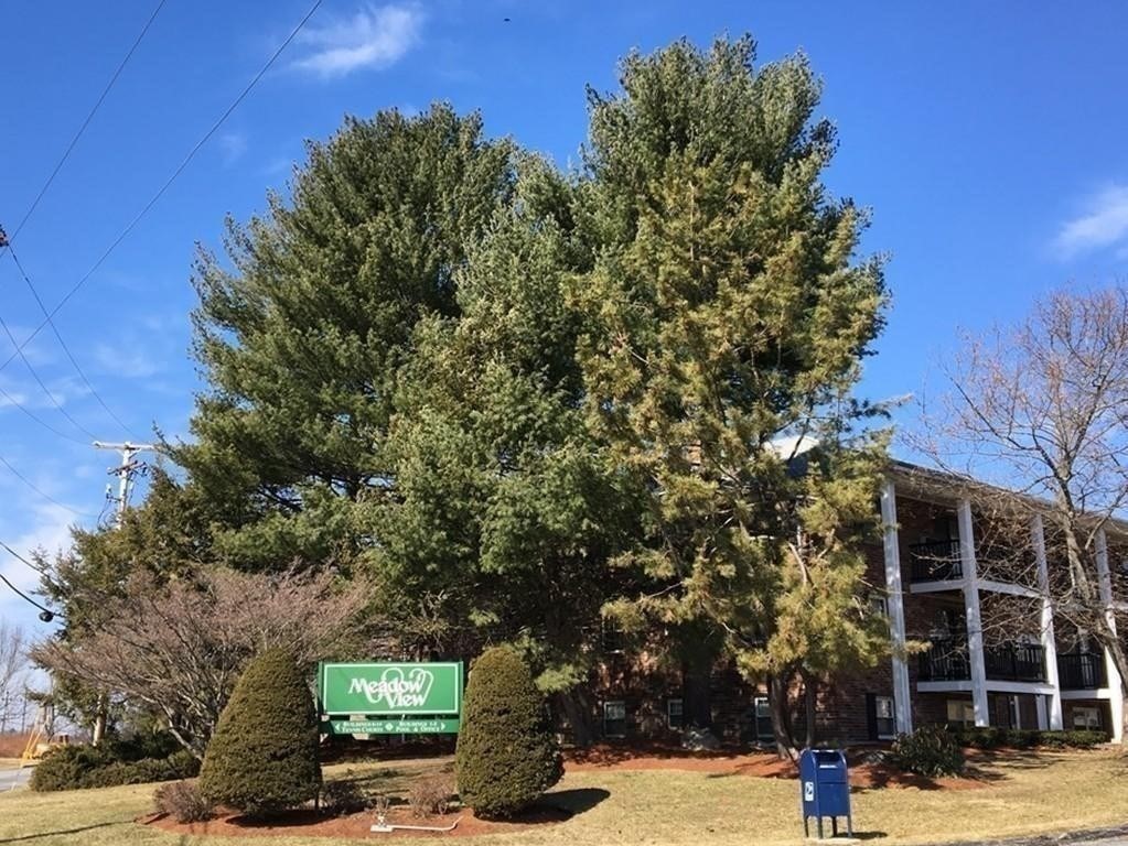 12 Walker Rd, North Andover