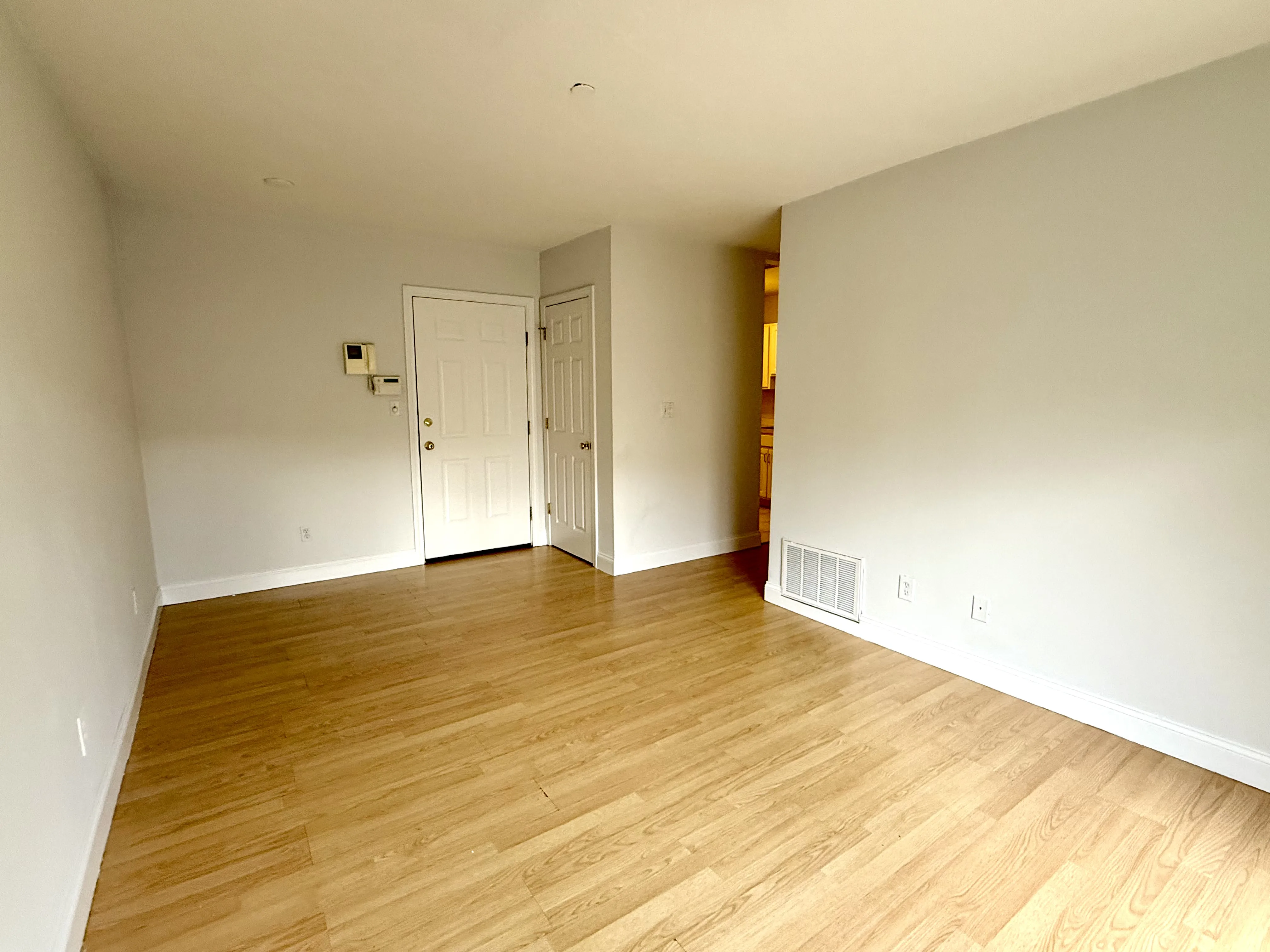 111 West 8th St, South Boston