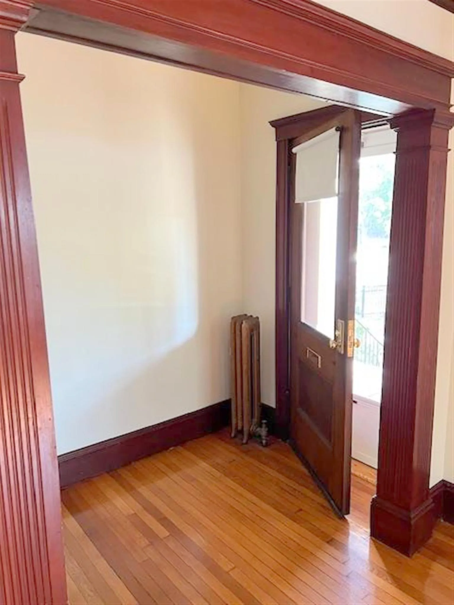 76 Powder House Boulevard, Tufts