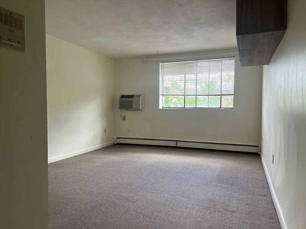900 Governors Park, Winthrop