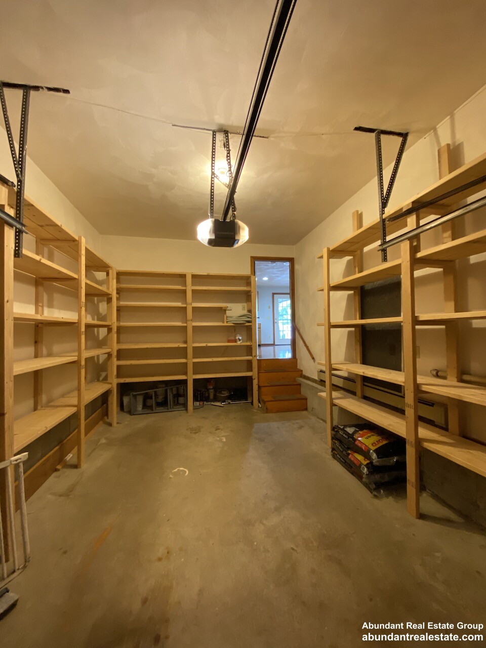 31 Helen St, North Waltham