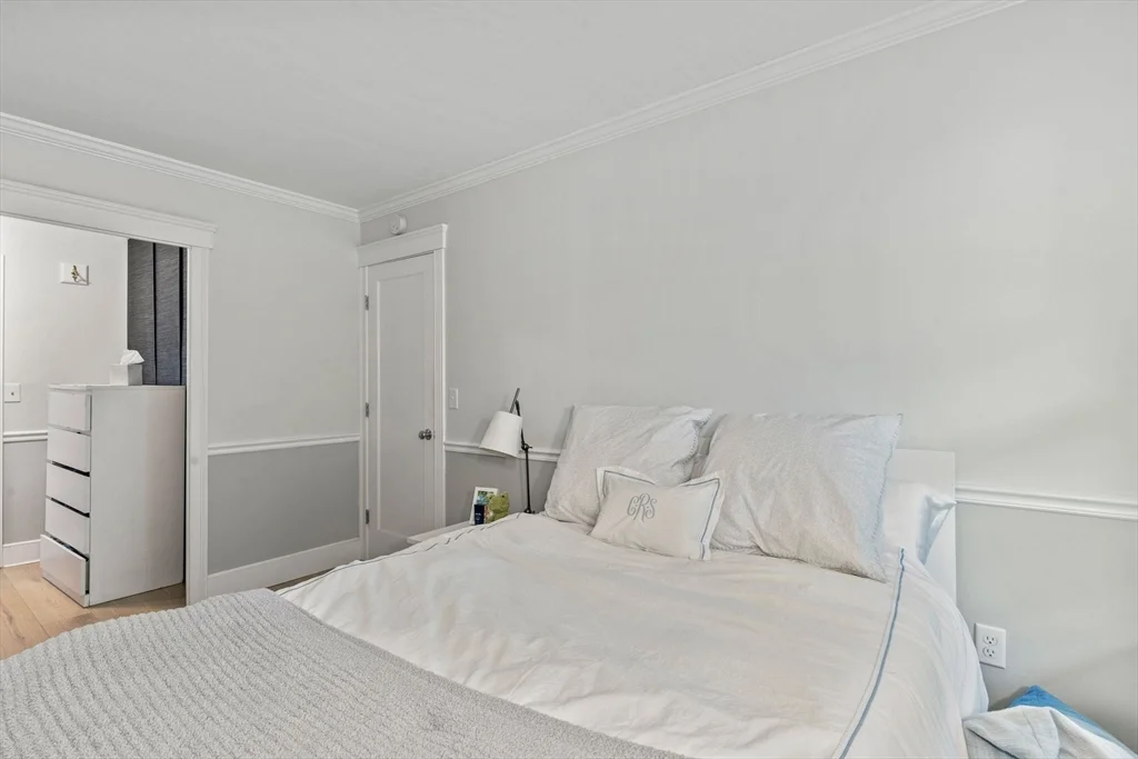145 Pinckney St, Beacon Hill
