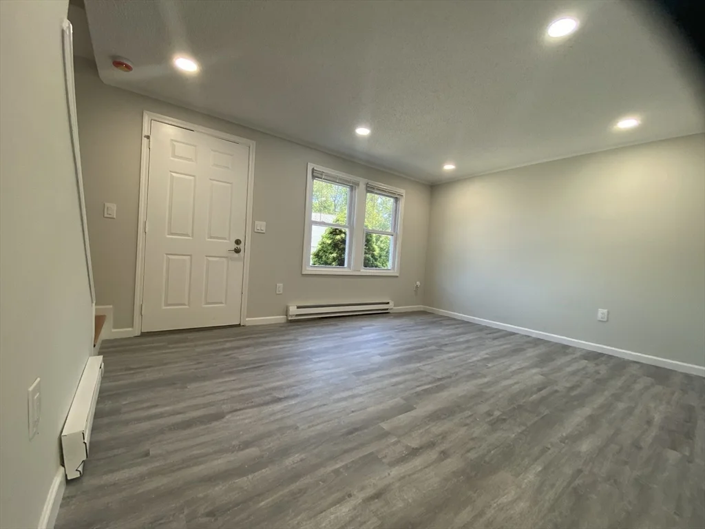 270 Sunderland, Worcester
