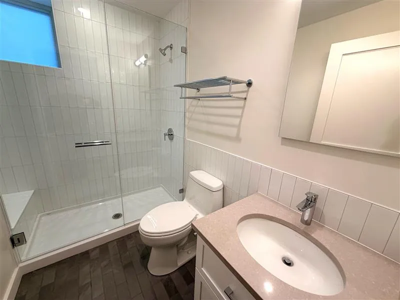 900 Massachusetts Ave, Riverside