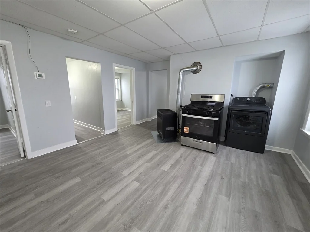 39 Harlem, Worcester