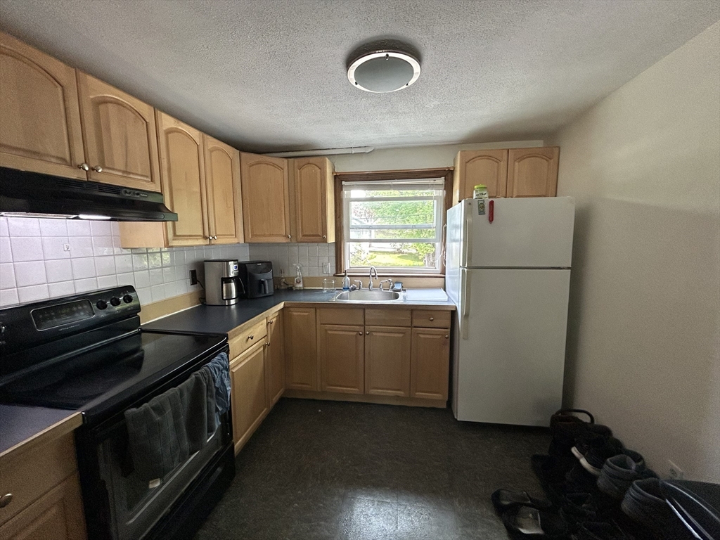 777 Lagrange St, West Roxbury