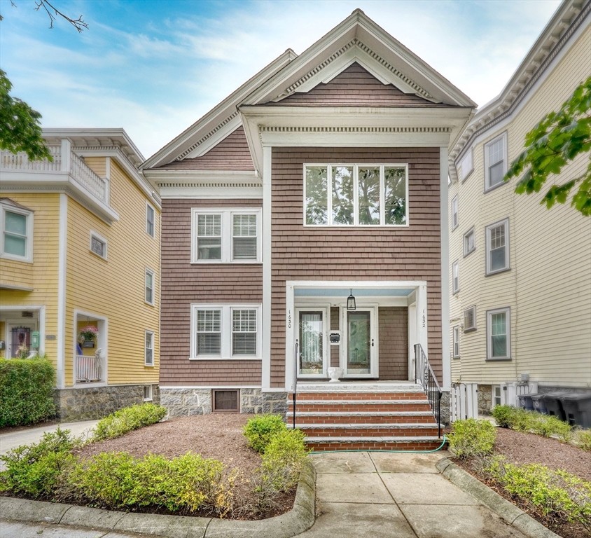 1632 Columbia Rd, South Boston