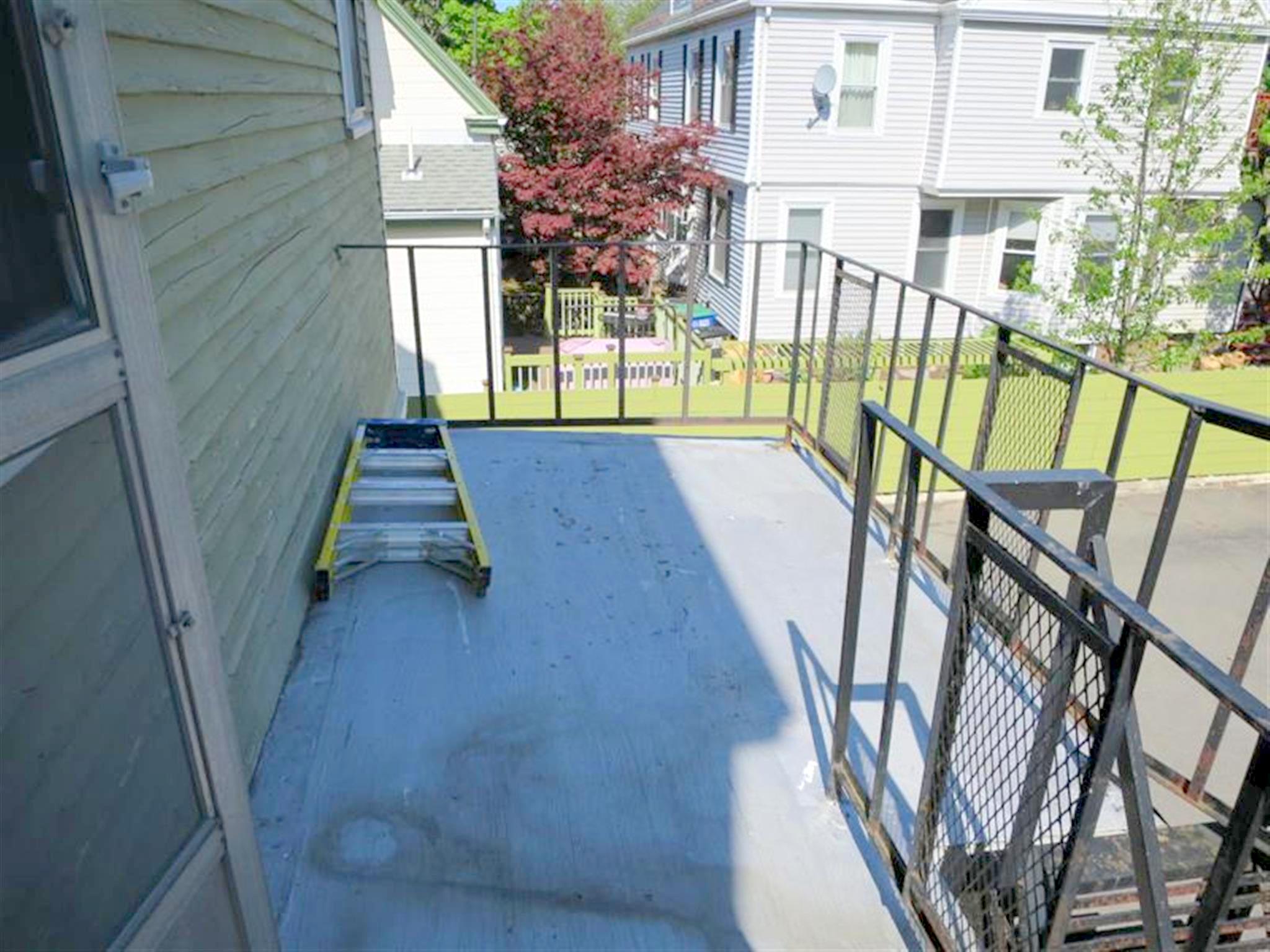 46 Meacham Rd, Davis Square