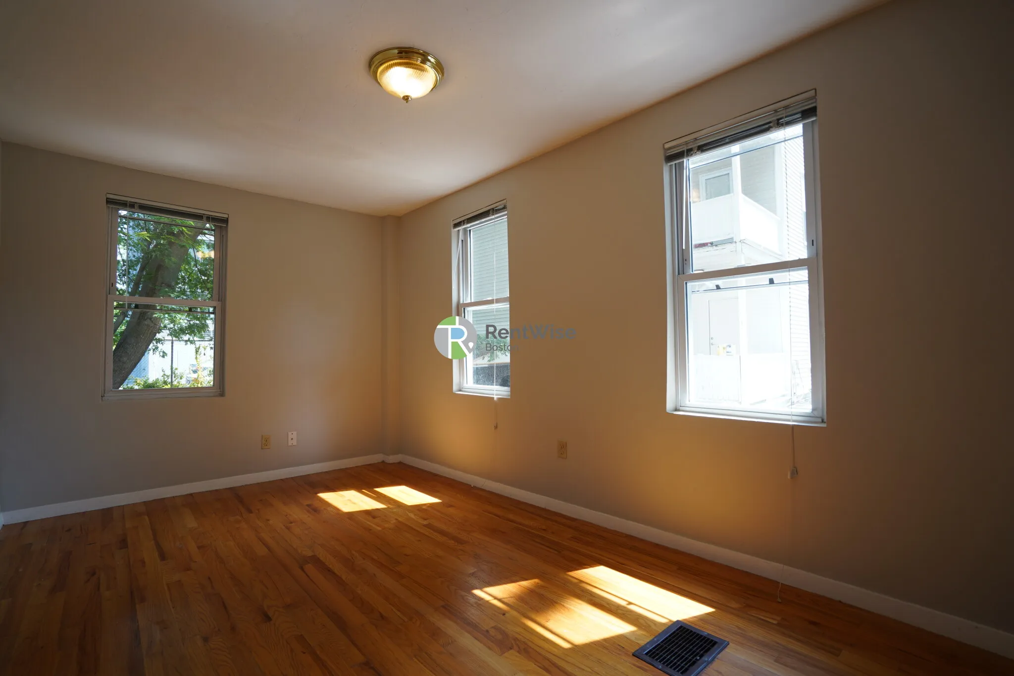 429 Franklin St, Riverside