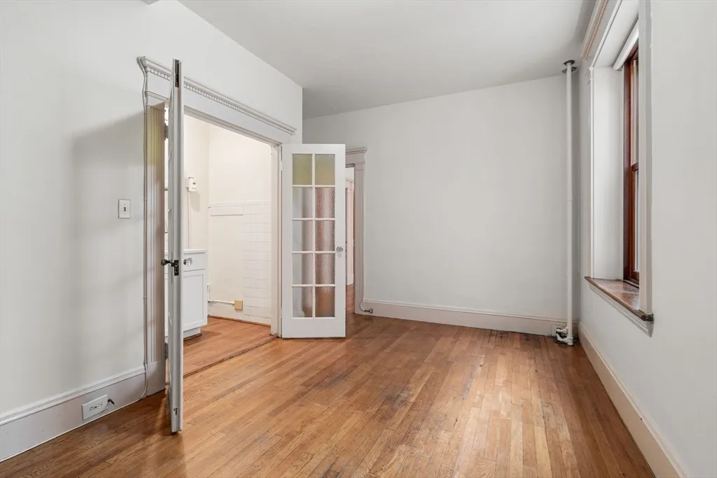 8 Garrison St, Back Bay