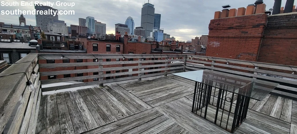 277 Beacon St, Back Bay
