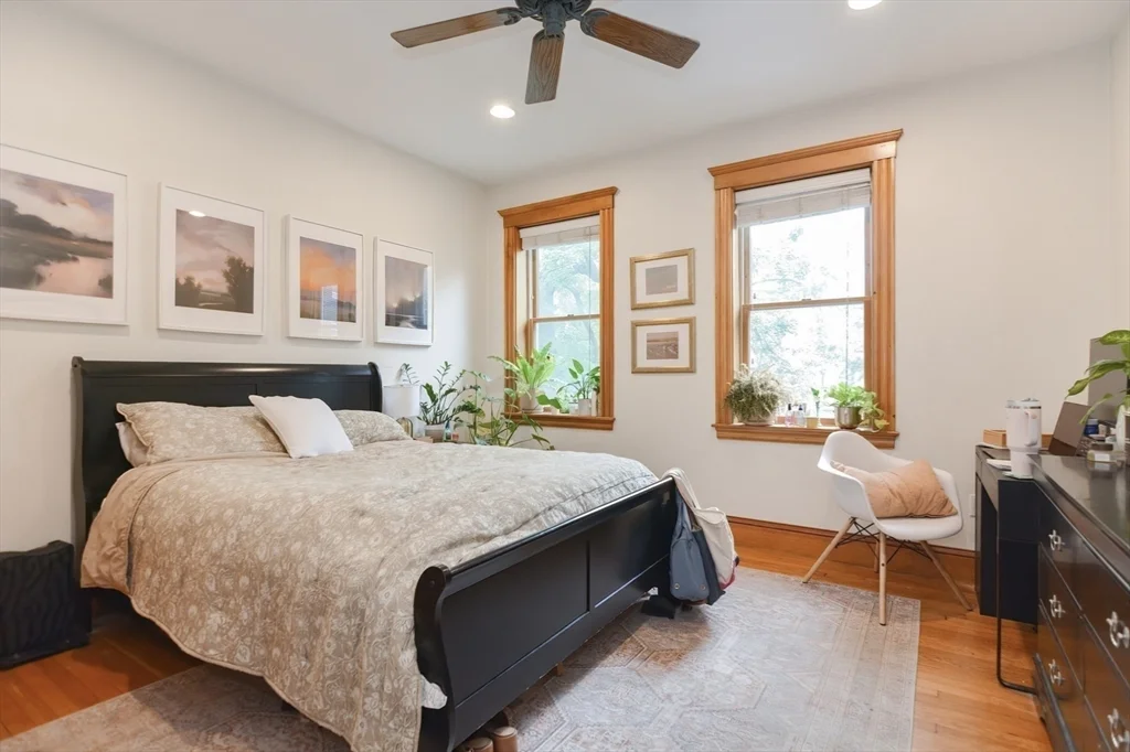 90 Browne St, Coolidge Corner