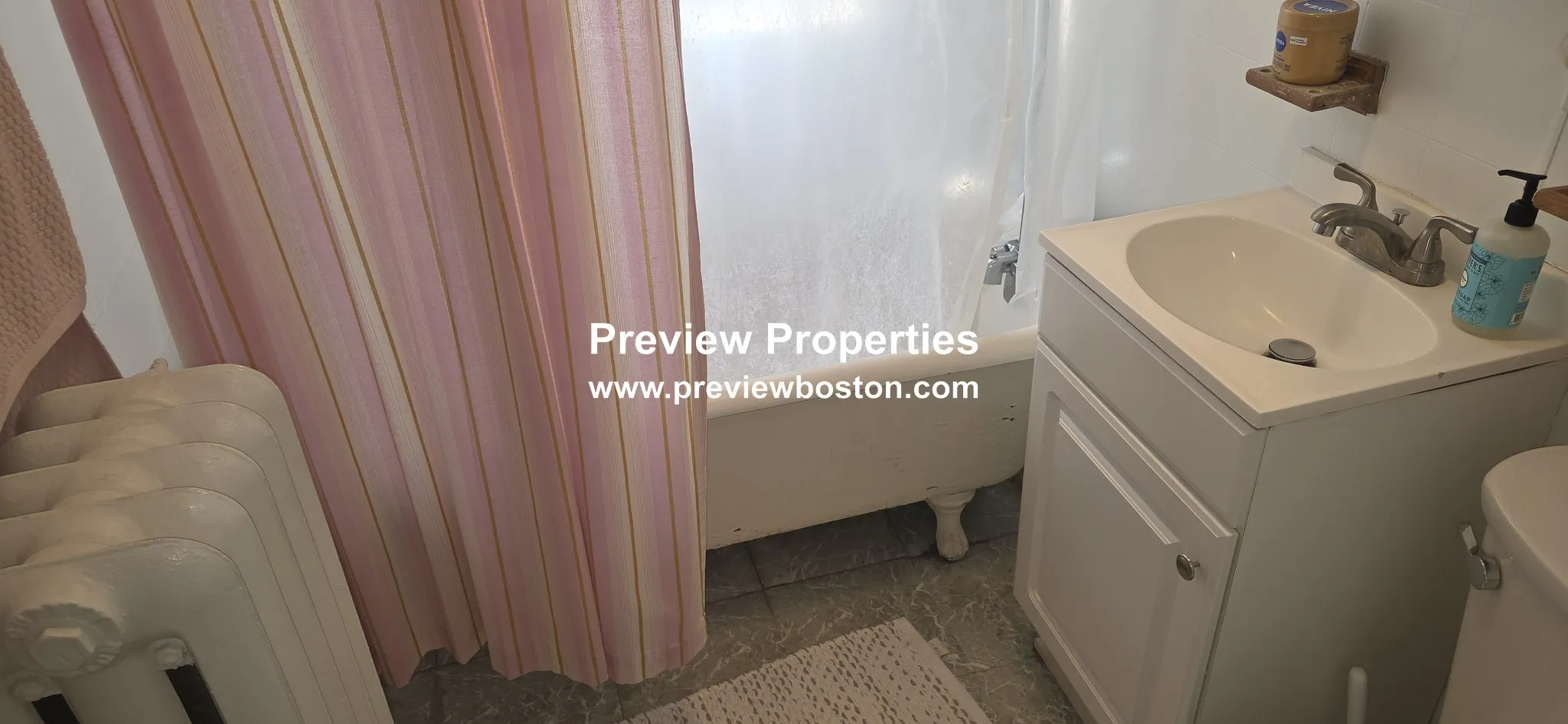 37 Brooksdale Rd, Brighton