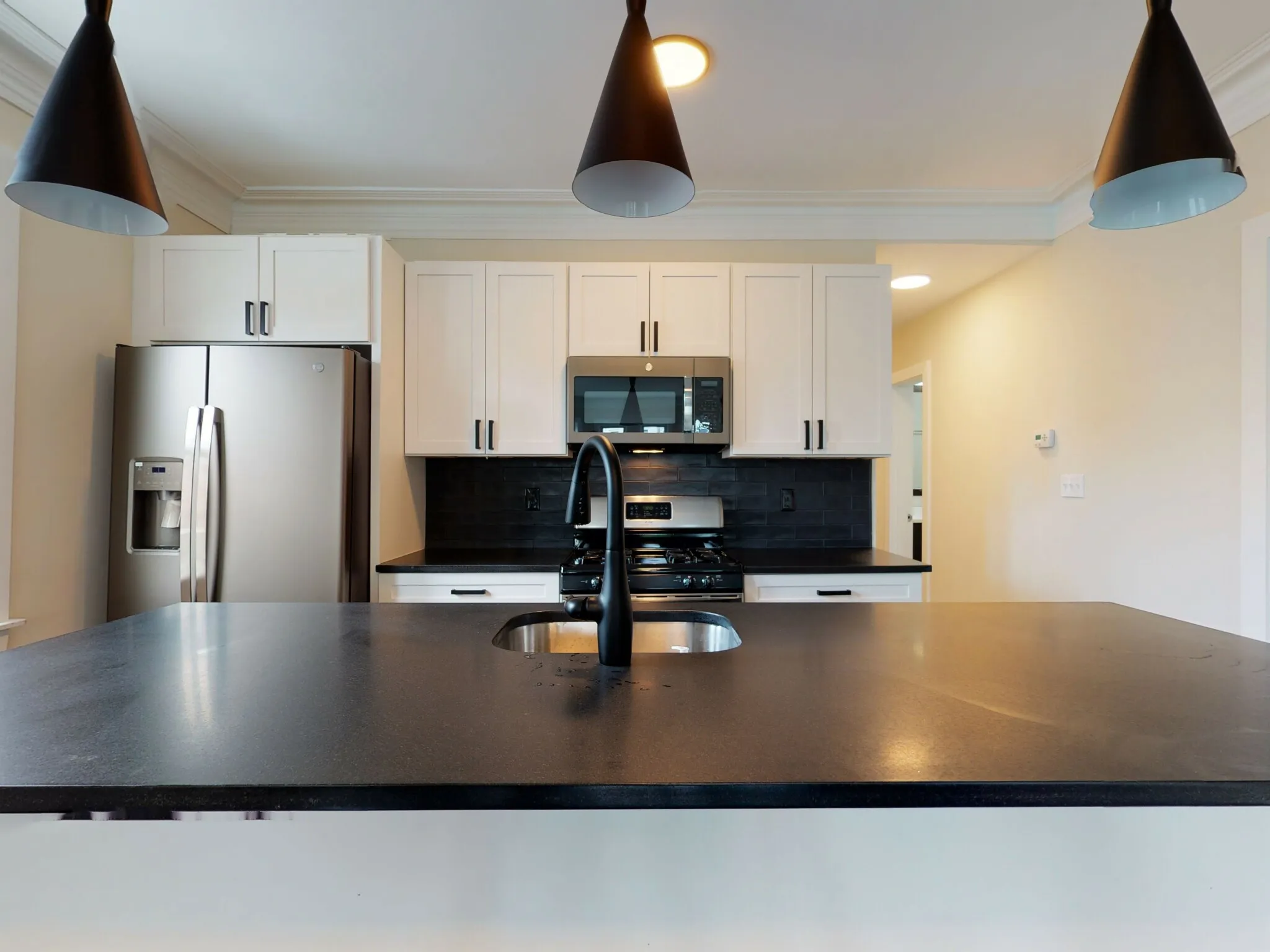 839 Parker St, Mission Hill