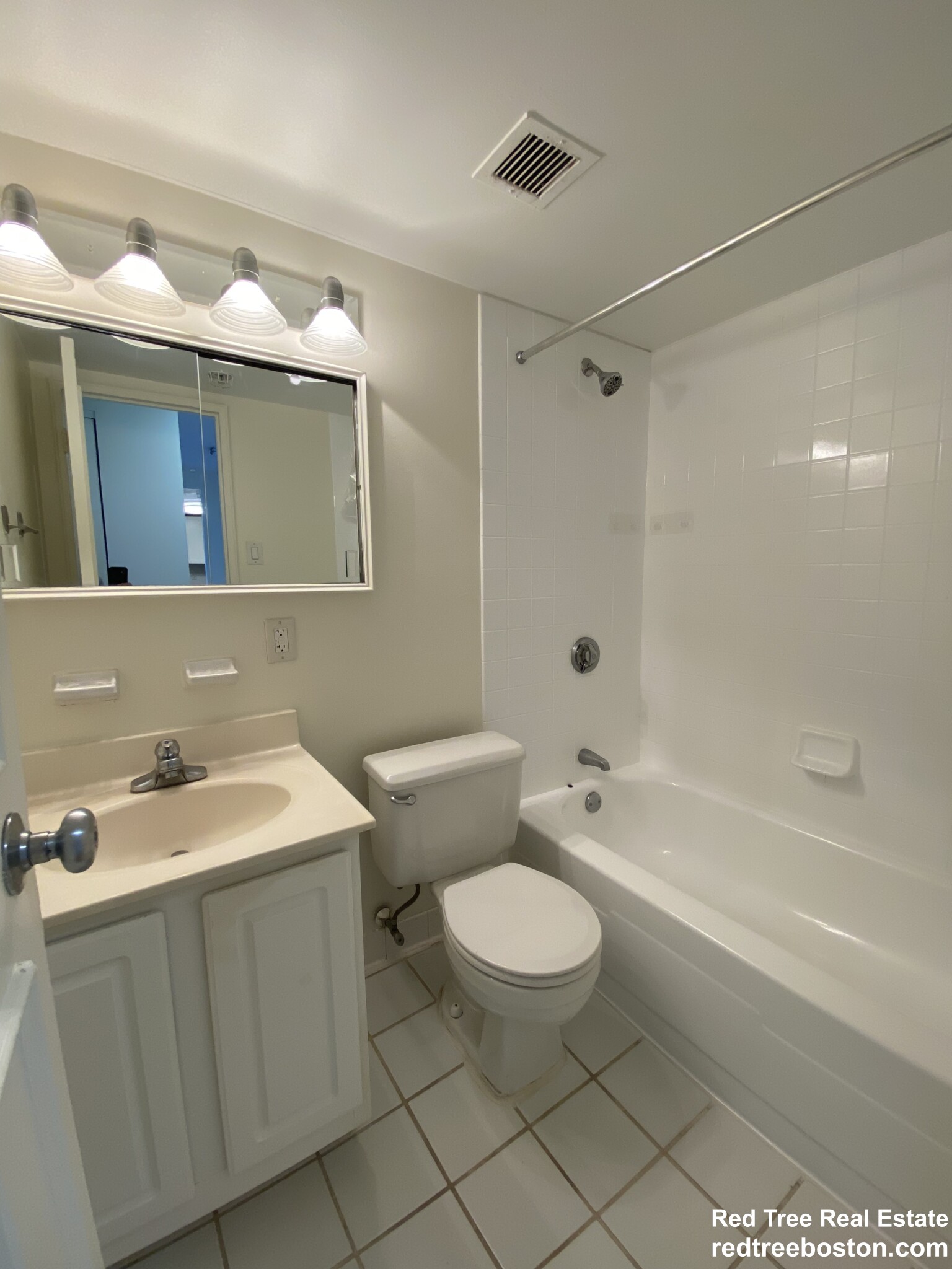 185 Freeman St, North Brookline