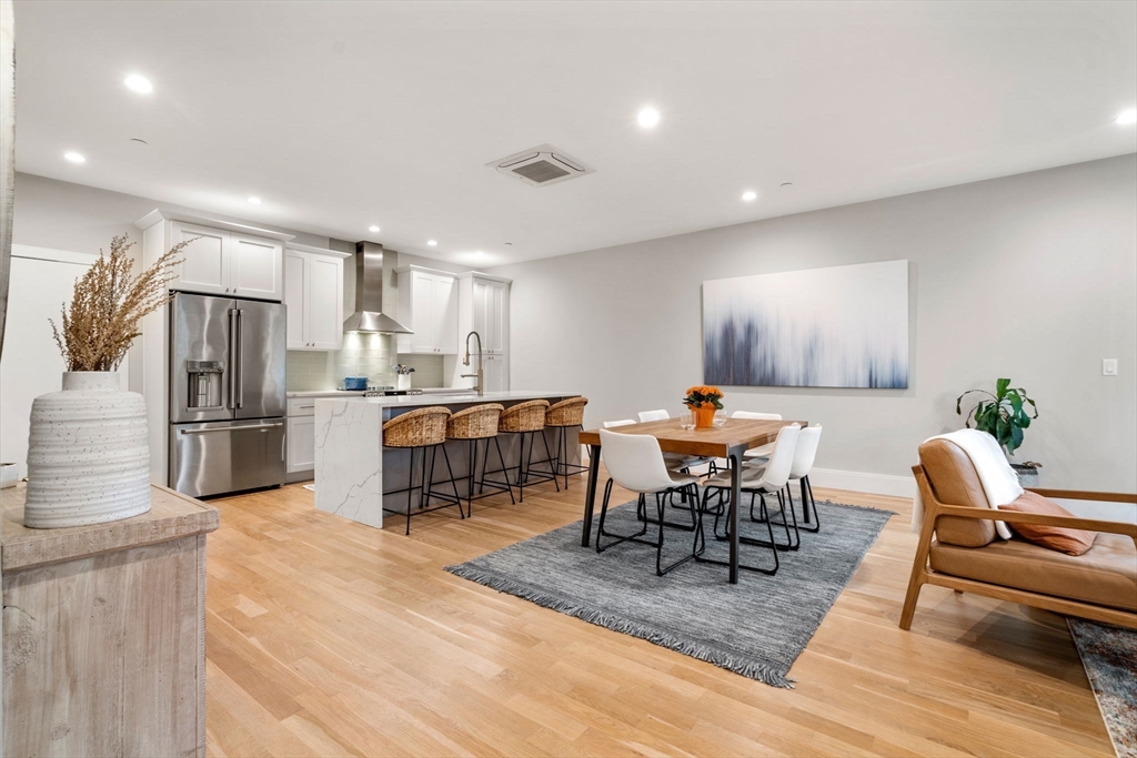 54 River St, Dorchester