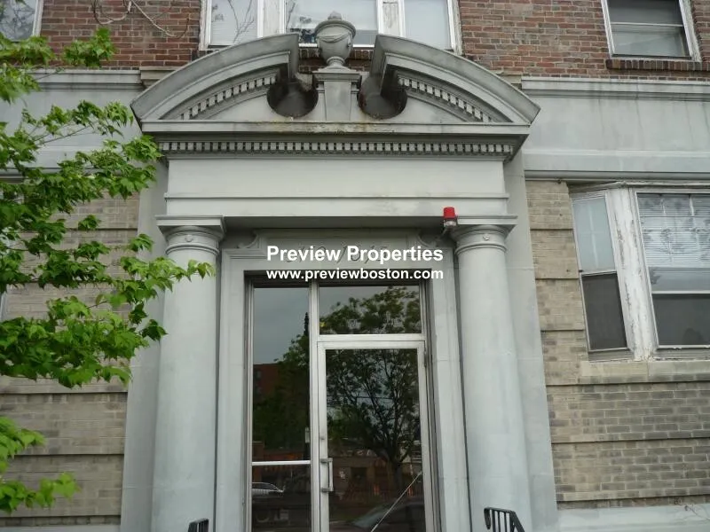 1615 Commonwealth Ave, Brighton