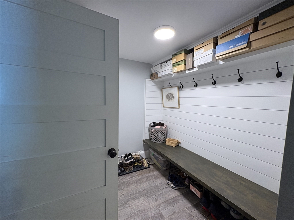 92 Dothan St, Arlington