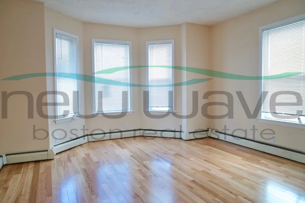 6 Bickford Ave, Mission Hill