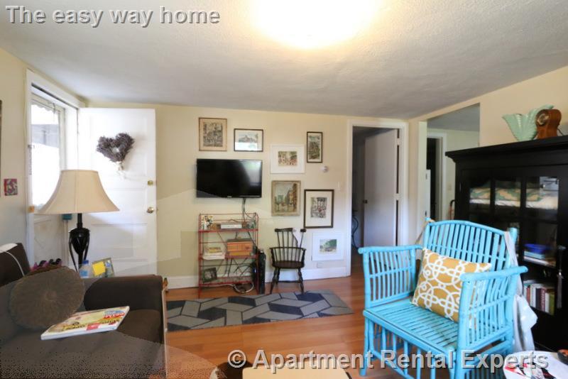 128 Pine St, Central Square