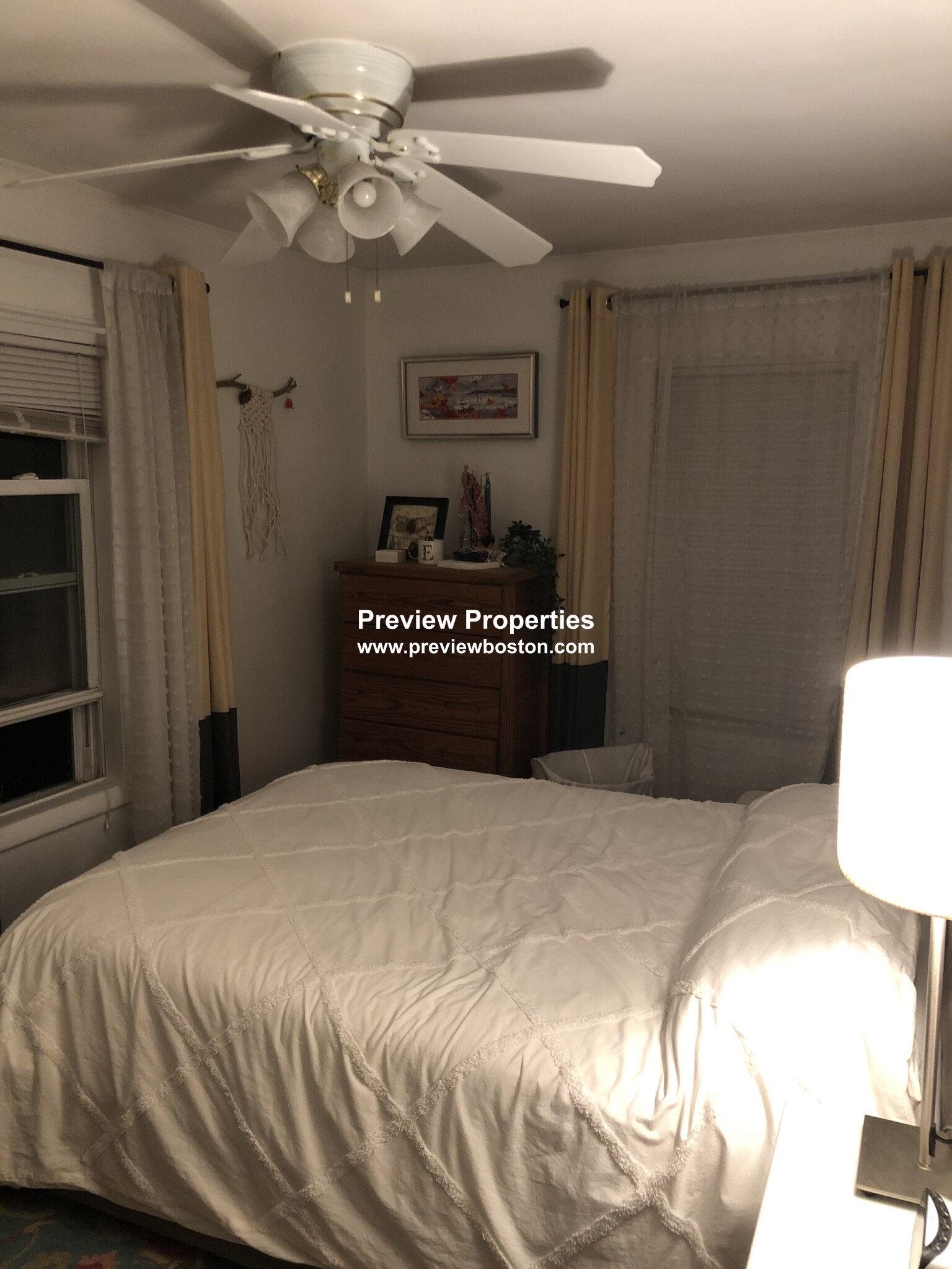 8 Starr Ln, Jamaica Plain