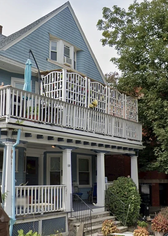 60 Kilsyth Rd, Brookline