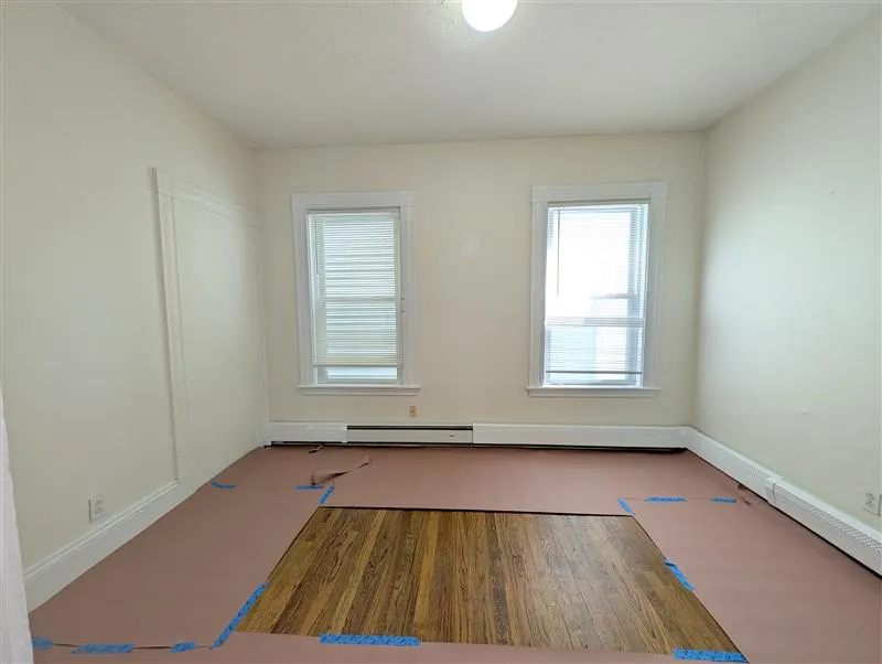 392 Washington St, Ward Two