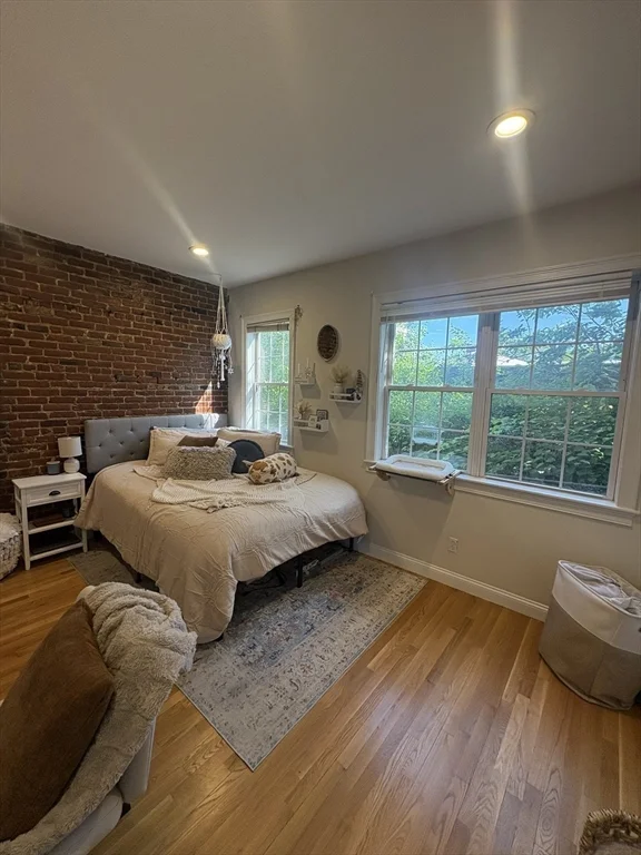 441 Bunker Hill St, Charlestown
