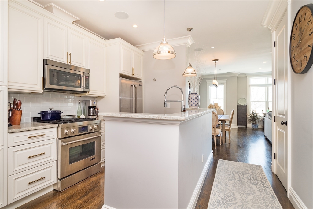 3 M St, South Boston