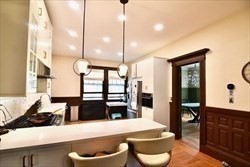 28 Brookledge, Dorchester